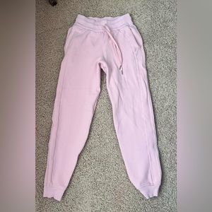 light pink lululemon scuba joggers